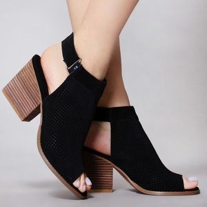 NWT TOMS Suede Black Perforated Sandals